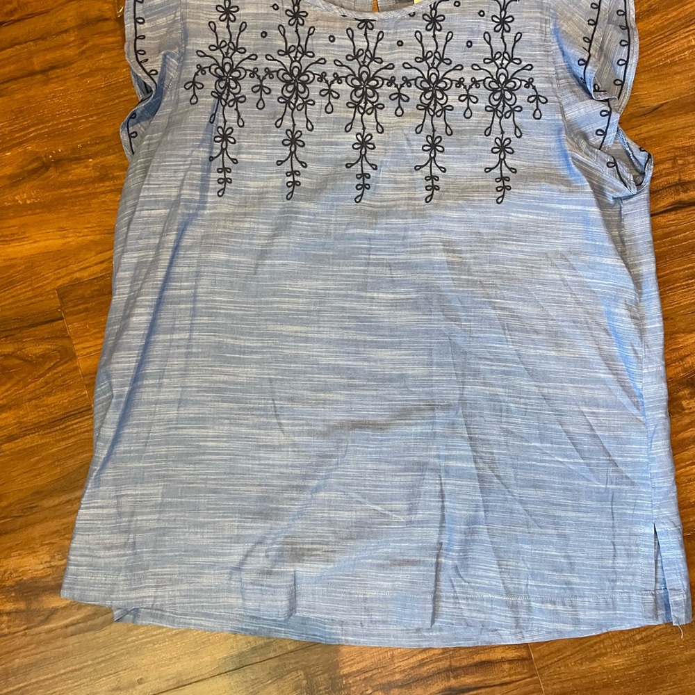 Embroidered top